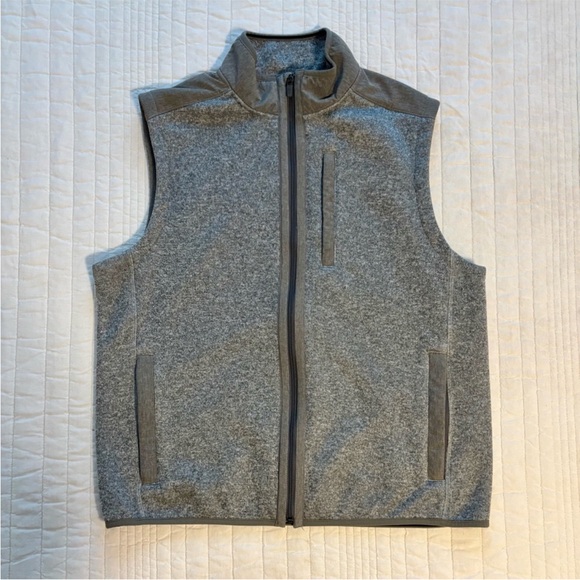 Vineyard Vines Other - Vineyard Vines Men’s Gray Sleeveless Vest Large
